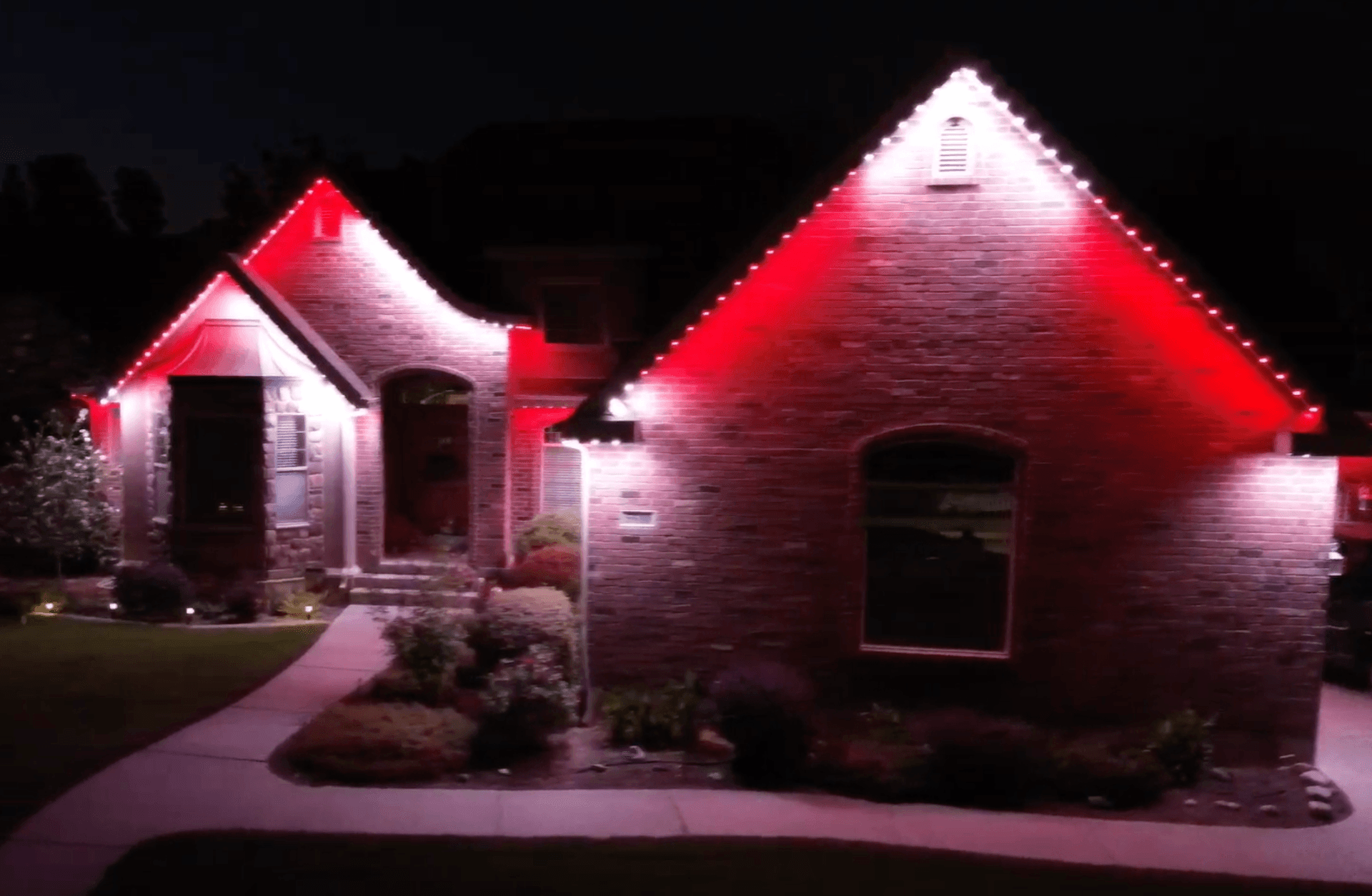 Christmas candy cane red and white lighting display